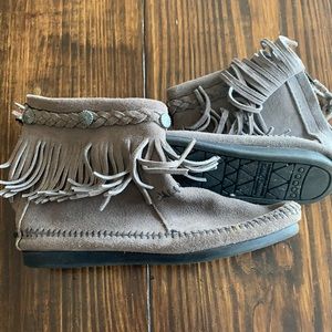 Women’s Minnetonka Moccasins